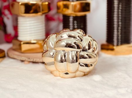 طابة ديكور ذهبية