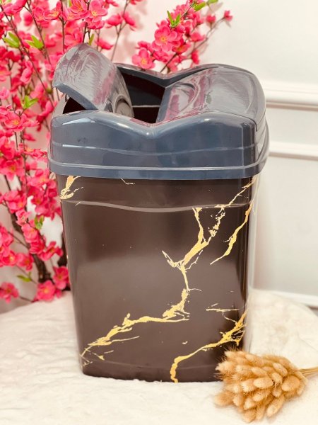 سطل نفايات مروحة حجم كبير