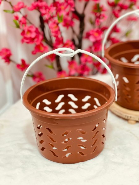 سلة ملاقط بلاستك
